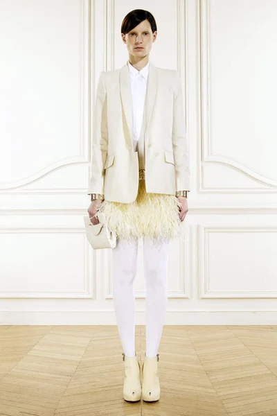 Look 11